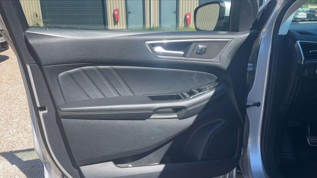 Ford Edge image 9