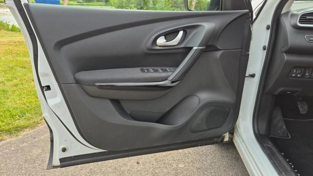 Renault Kadjar image 6