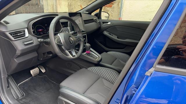 Renault Clio image 2