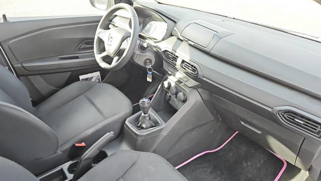 Dacia Sandero image 8