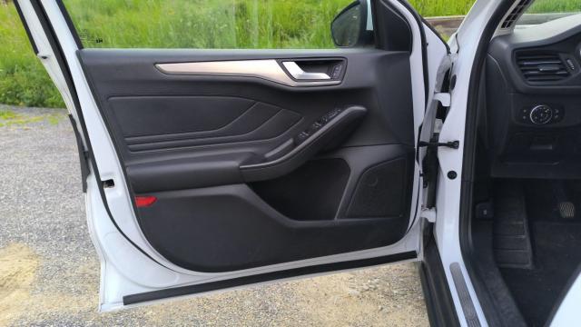 Ford Focus image 5