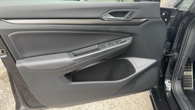 Volkswagen Golf image 3