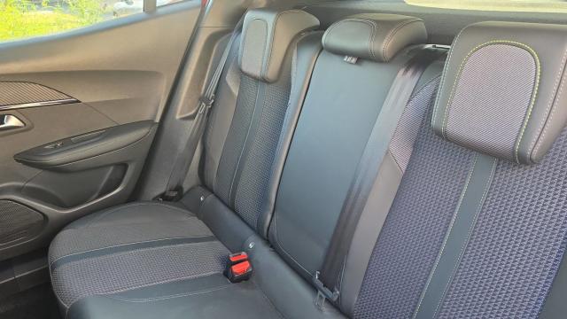 Peugeot 2008 image 4