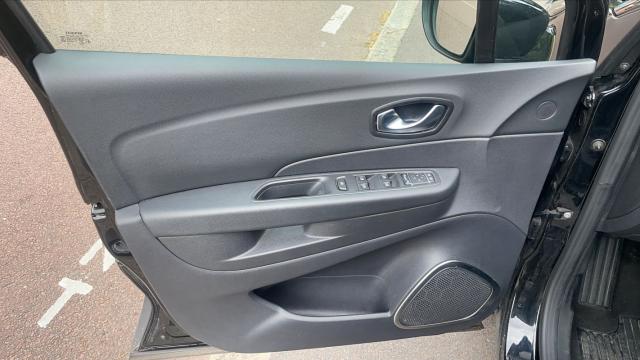 Renault Captur image 9