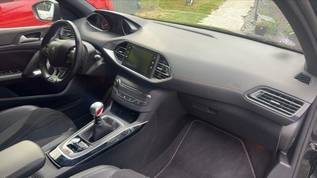 Peugeot 308 image 6