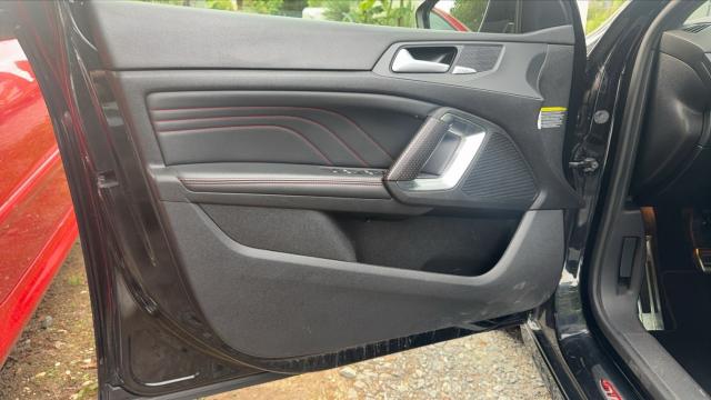 Peugeot 308 image 1