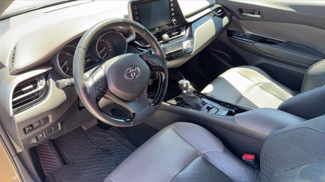Toyota C-Hr image 7