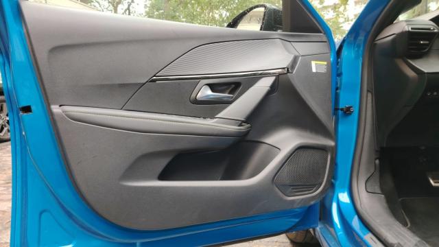 Peugeot E-208 image 6
