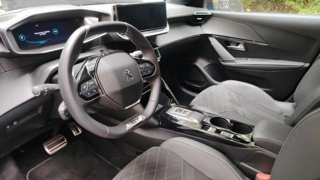 Peugeot E-208 image 8