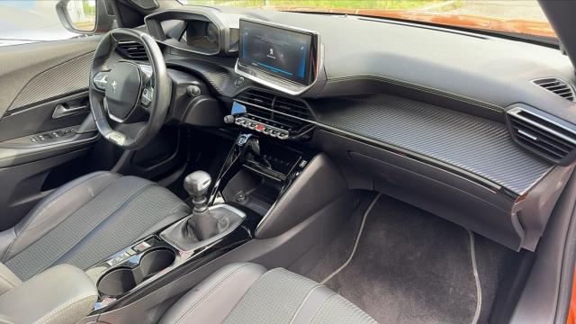 Peugeot 2008 image 5