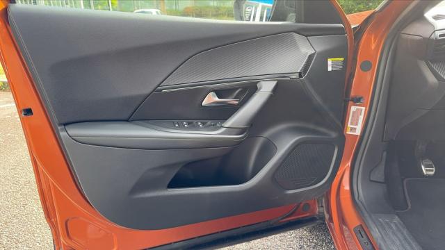 Peugeot 2008 image 7
