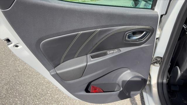 Renault Clio image 1