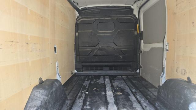 Ford Transit image 5