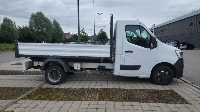 Renault Master image 1