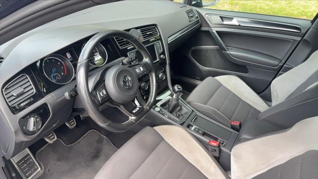 Volkswagen Golf R image 7