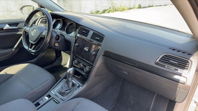 Volkswagen Golf image 2