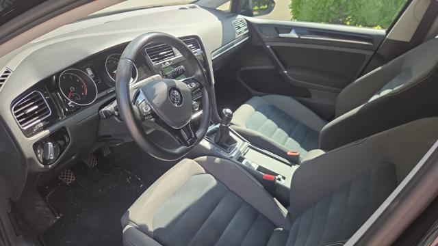 Volkswagen Golf image 7