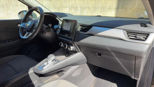 Renault Captur image 2