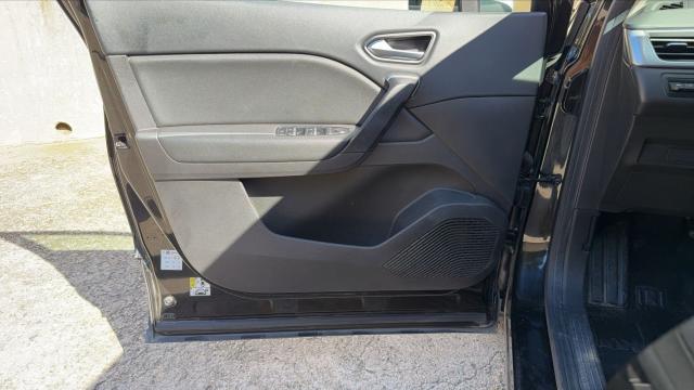 Renault Captur image 9