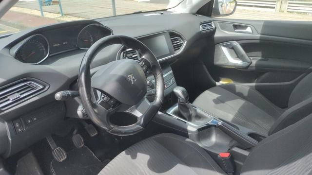 Peugeot 308 image 8