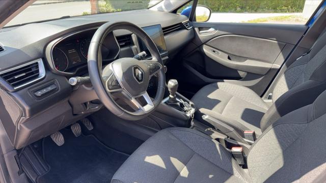 Renault Clio image 2