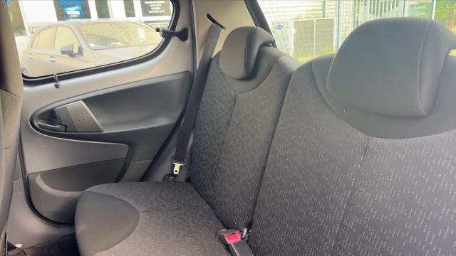 Peugeot 107 image 2