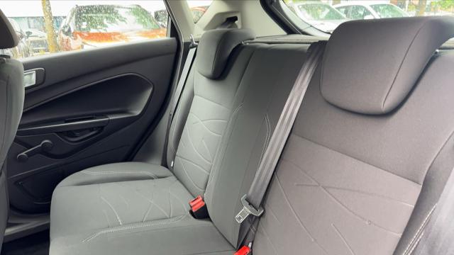 Ford Fiesta image 3
