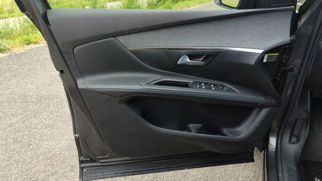 Peugeot 5008 image 9