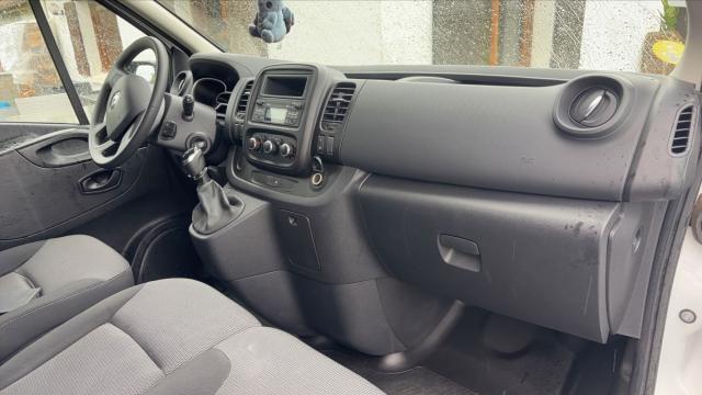 Renault Trafic image 4