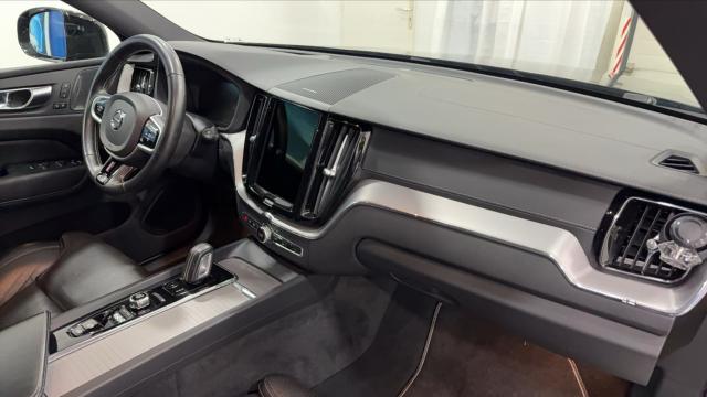 Volvo Xc60 image 1