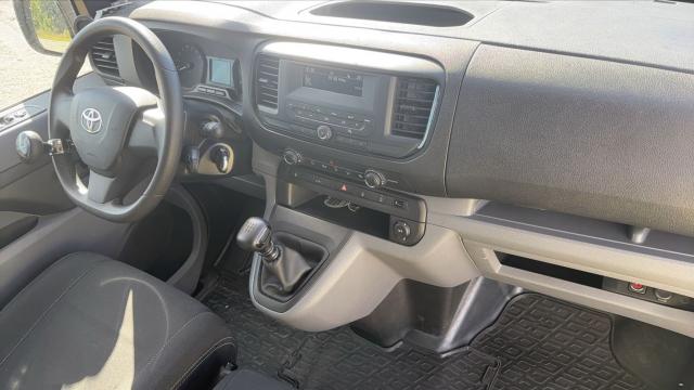Toyota Proace image 2