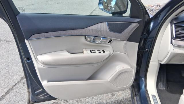 Volvo Xc90 image 4