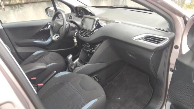 Peugeot 208 image 1