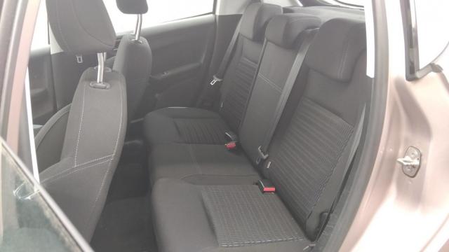 Peugeot 208 image 2