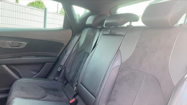 Seat Leon image 3