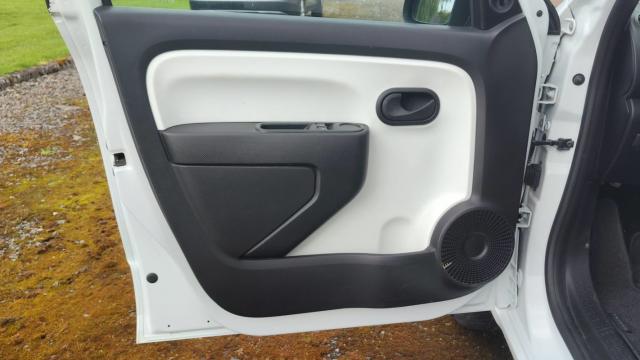 Renault Twingo image 6