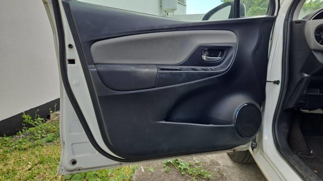 Toyota Yaris image 2