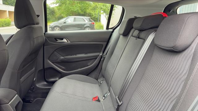 Peugeot 308 image 1