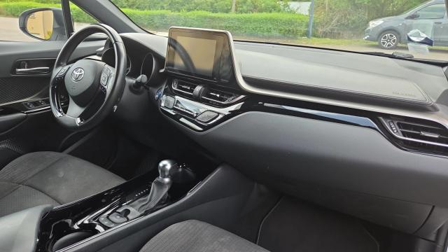 Toyota C-Hr image 4