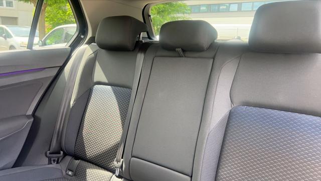 Volkswagen Golf image 2