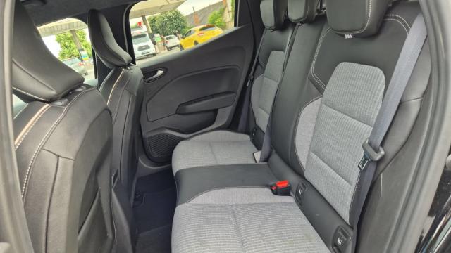 Renault Clio image 1