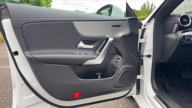 Mercedes Benz Classe Cla image 5