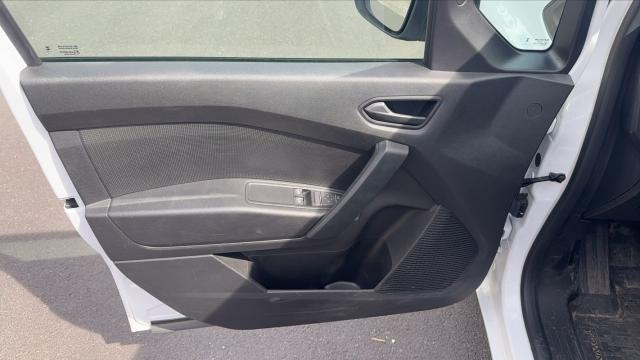 Nissan Townstar image 3