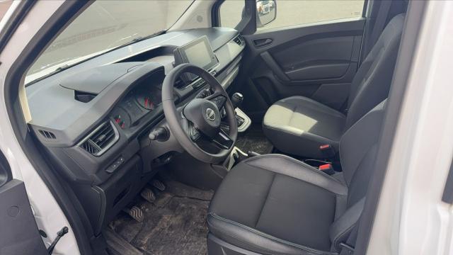 Nissan Townstar image 6