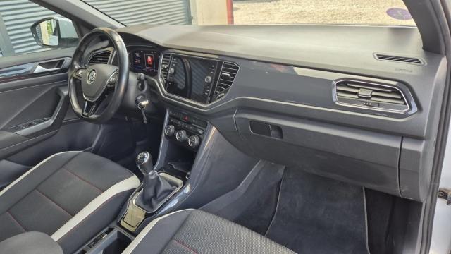 Volkswagen T-Roc image 1