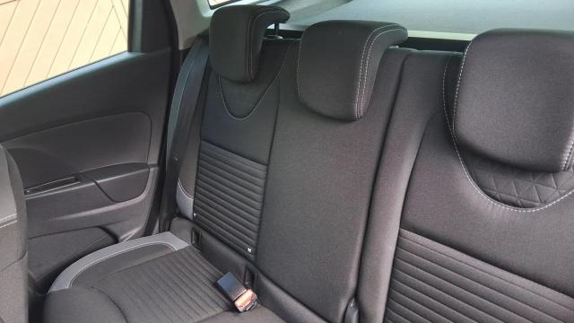 Renault Clio image 8