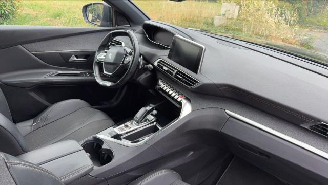 Peugeot 3008 image 1