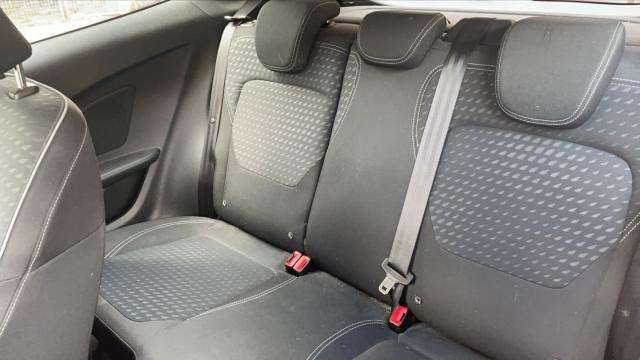 Ford Fiesta image 9