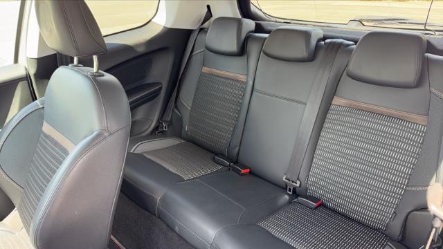 Peugeot 208 image 2