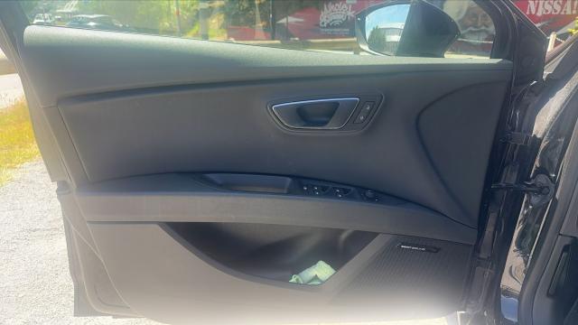 Seat Leon image 5